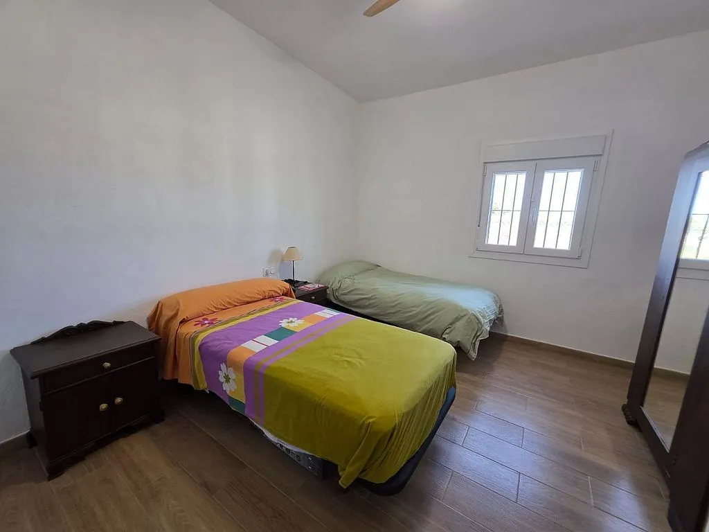 Chambres - Reformed Cortijo with Large Land in Tabernas