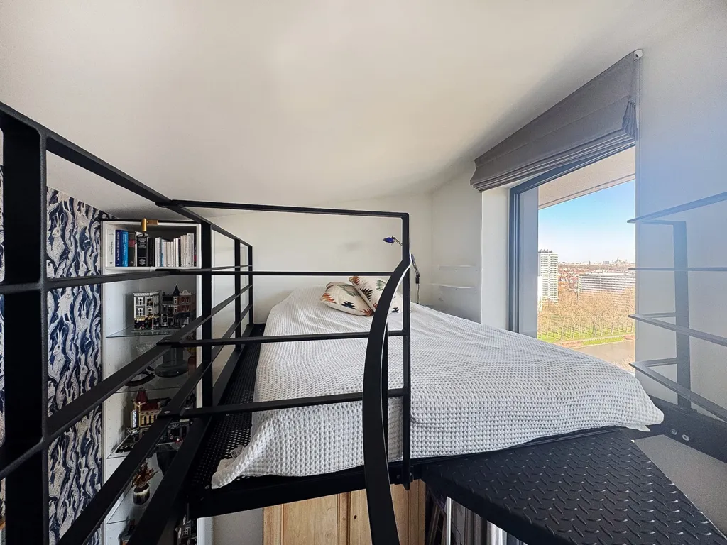 Chambres - Penthouse avec Terrasse Panoramique au Cœur du Canal