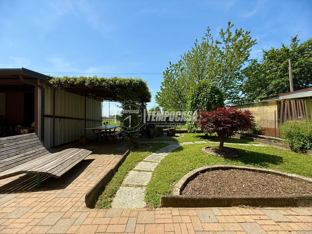 Aed - Bifamiliar Villa with Garden in Ciriè