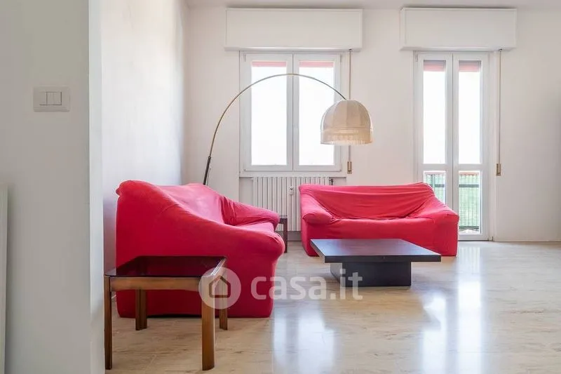 Séjour - Apartment with Balcony and Garage in Voghera