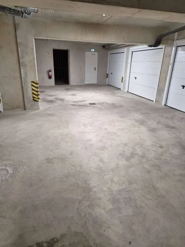 Garage - Appartement T2 avec Vue Mer à Collioure