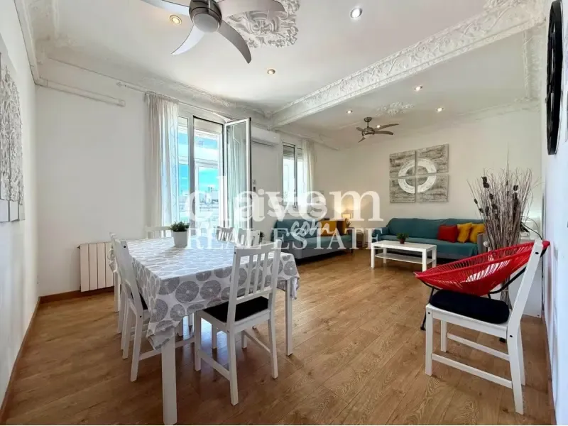 Söögituba - Characterful Apartment with Balcony in L'Esquerra de l'Eixample
