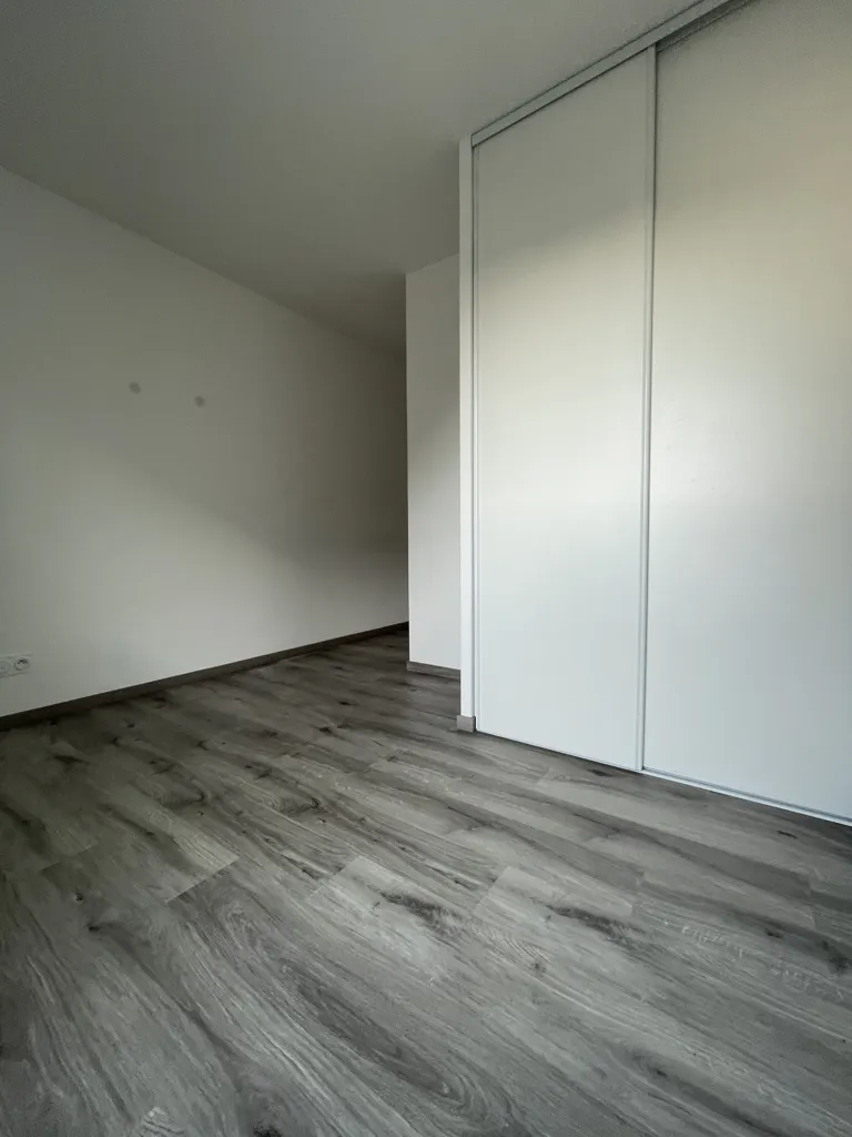 Chambres - Appartement 3 Pièces avec Terrasse à Bouguenais