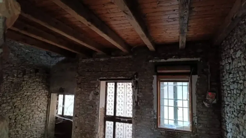 Pièces - Rustic Home with Hillside View in Castelvetro