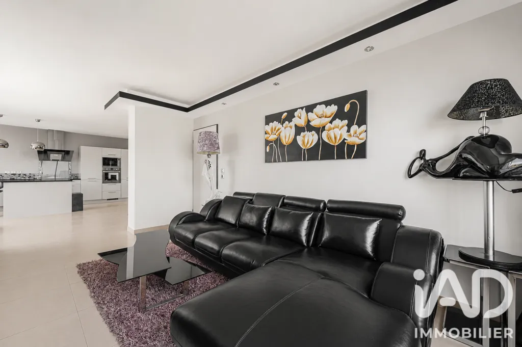 Séjour - Appartement Vue Tour Eiffel à Puteaux