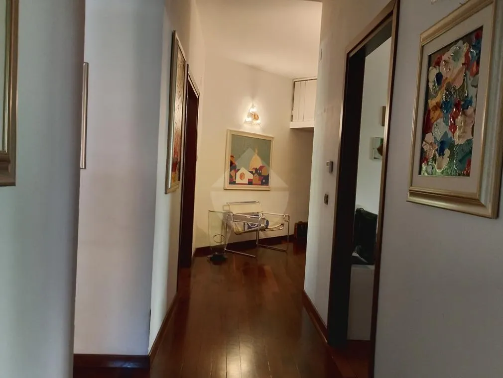 Ingresso - Office Space with Balcony in Cosenza Città 2000