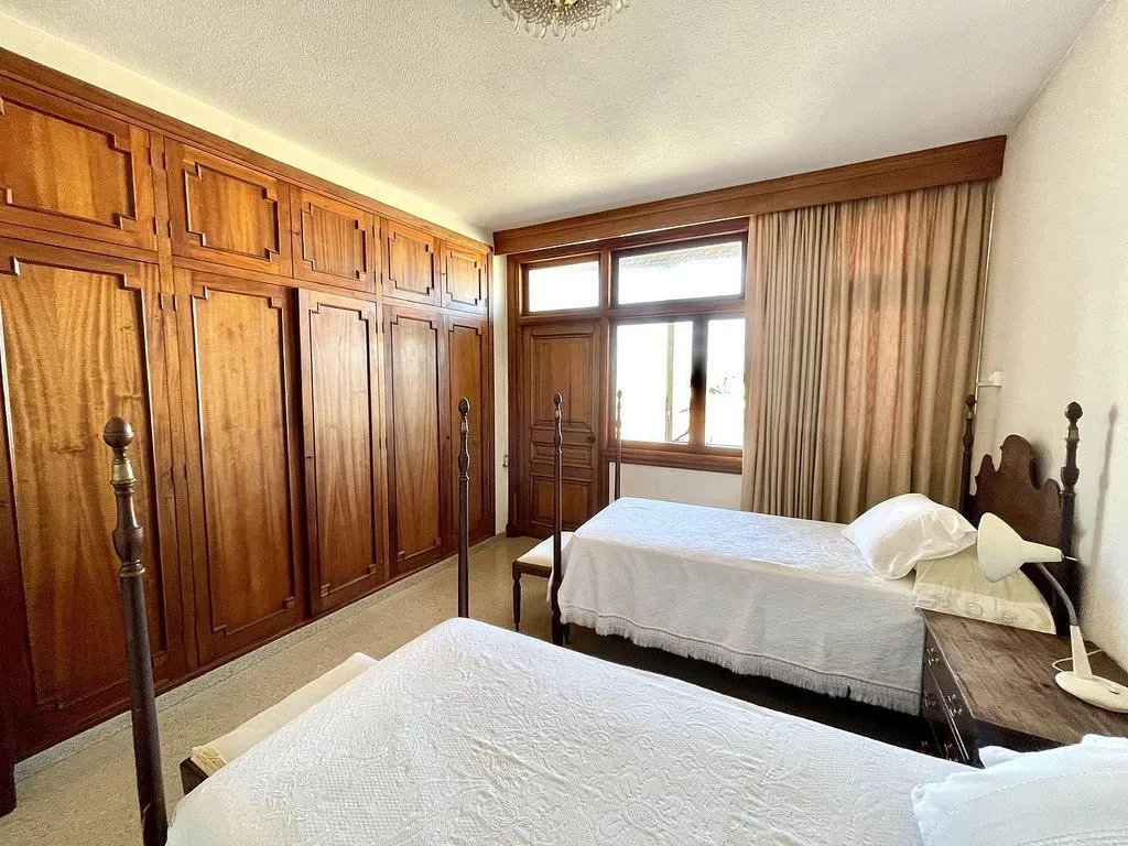Chambres - Apartment with Terrace in Maó Centre