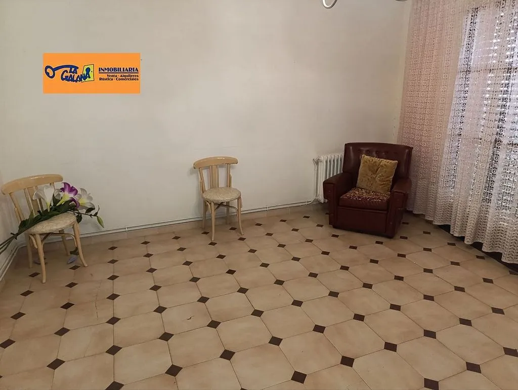 Soggiorno - Two-Storey House with Terrace in Valdepeñas
