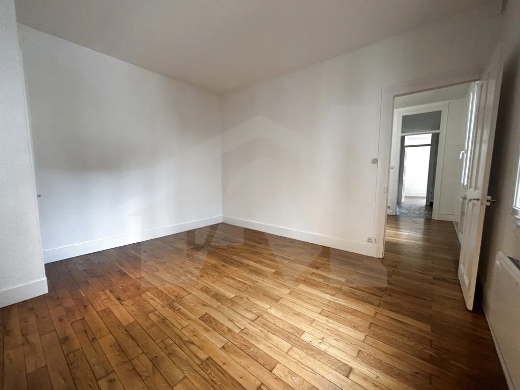 Pièces - Appartement T3 rénové avec balcon à Grenoble
