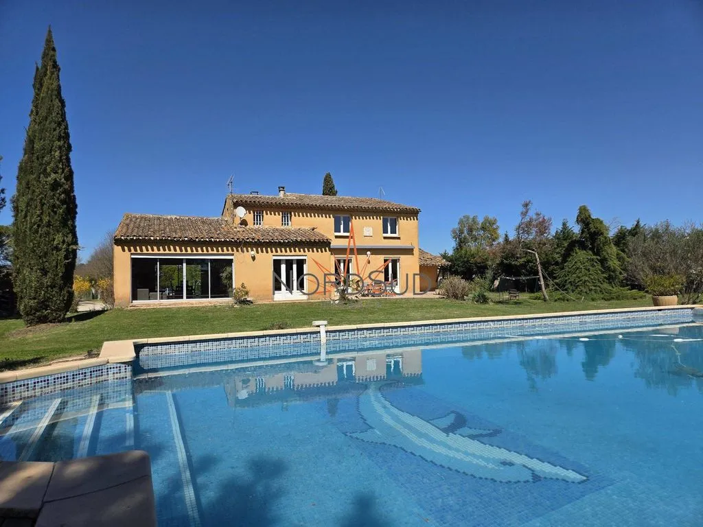 Piscine - Bastide Provençale avec Piscine à Aix-en-Provence