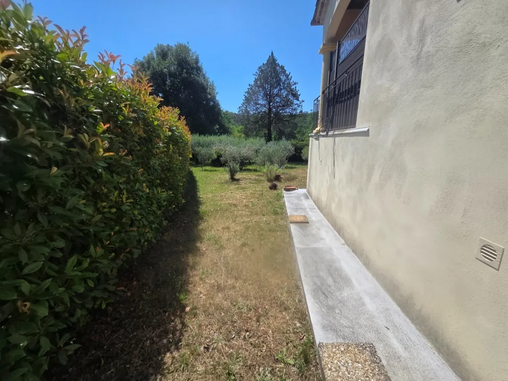 Aed - Charming Villa with Terrace in Cendras