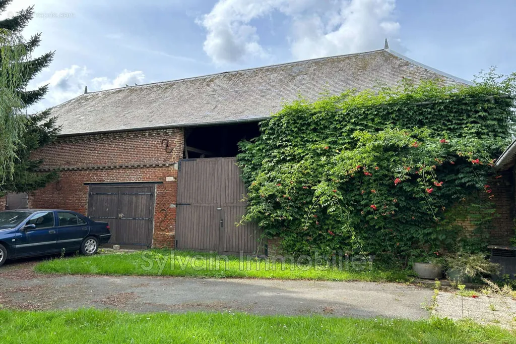 Aed - Charming Timber-Frame House with Large Garden in Formerie