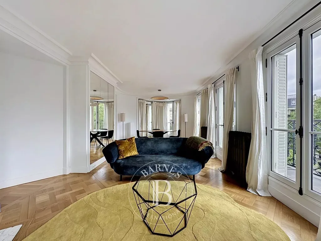 Soggiorno - Luxury Apartment with Balcony in Paris 7th