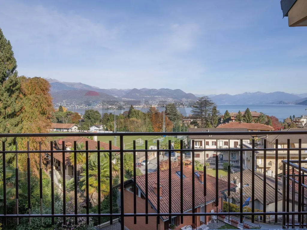 Balcon - Apartment with Lake View in Stresa