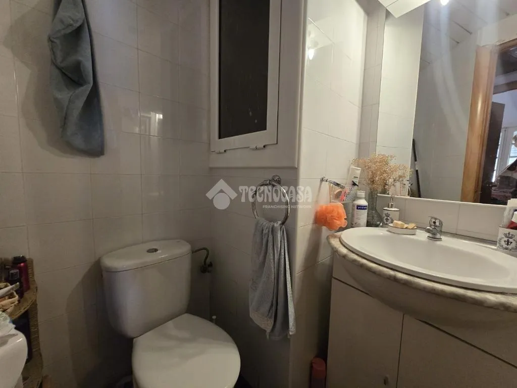 Bagni - Corner Flat with Tibidabo Views in Horta Guinardó