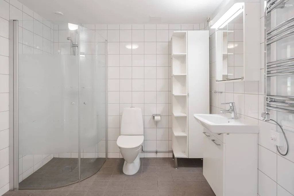 Vannitoad - Bright Apartment with Terrace in Skövde