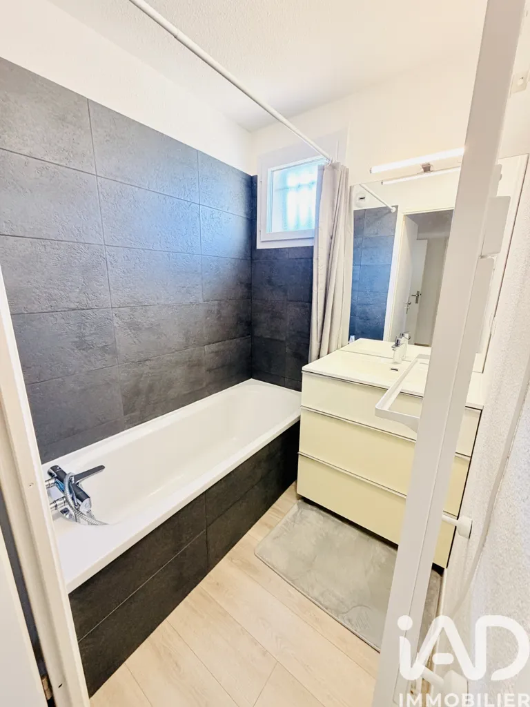 Vannitoad - 3-Bed Apartment with Balcony in Bruguières