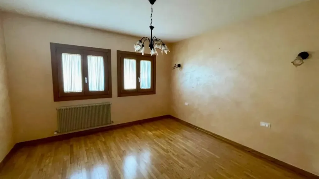 Pièces - Spacious Villa with Garden in Spilimbergo