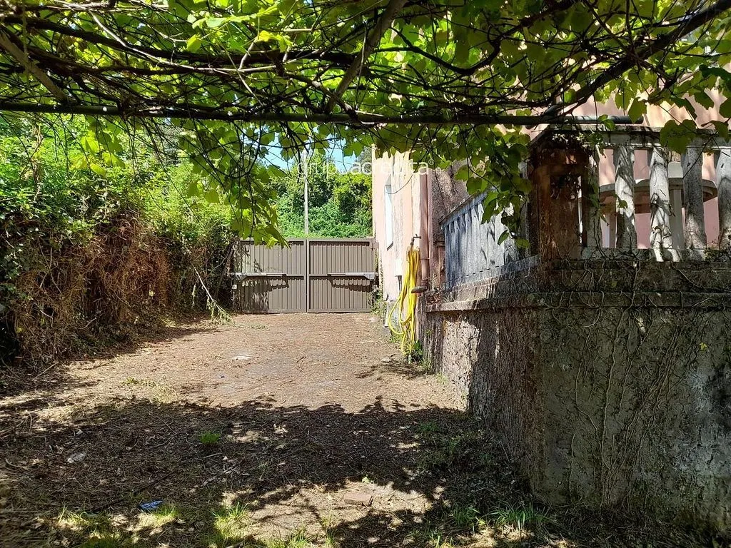 Jardin - Detached House with Balcony in Abegondo