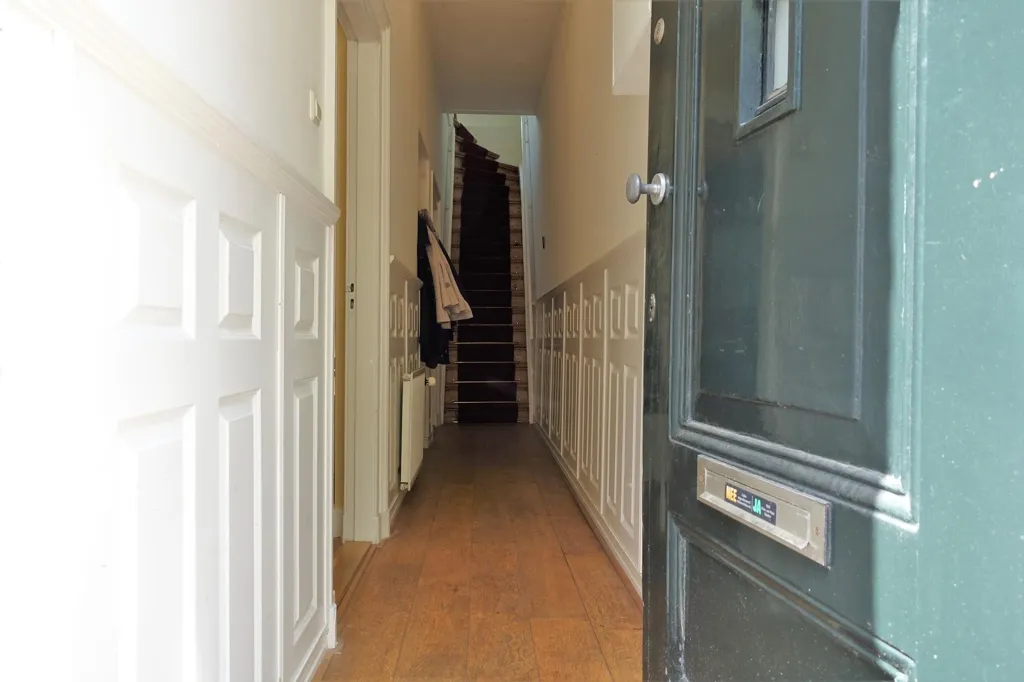 hallway_entrance