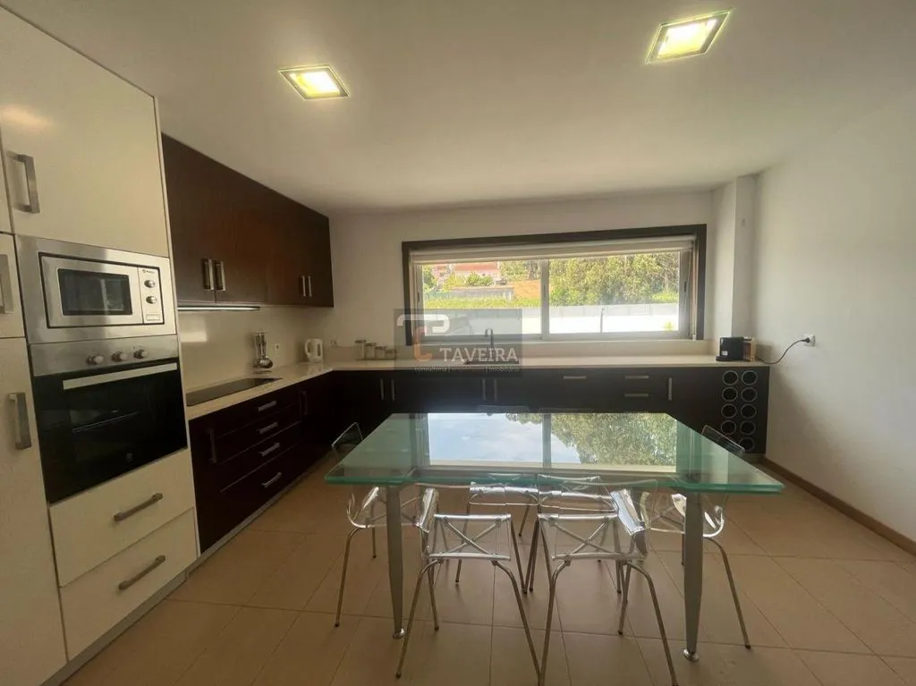 Kitchen - Contemporary House with Pool in Viana do Castelo