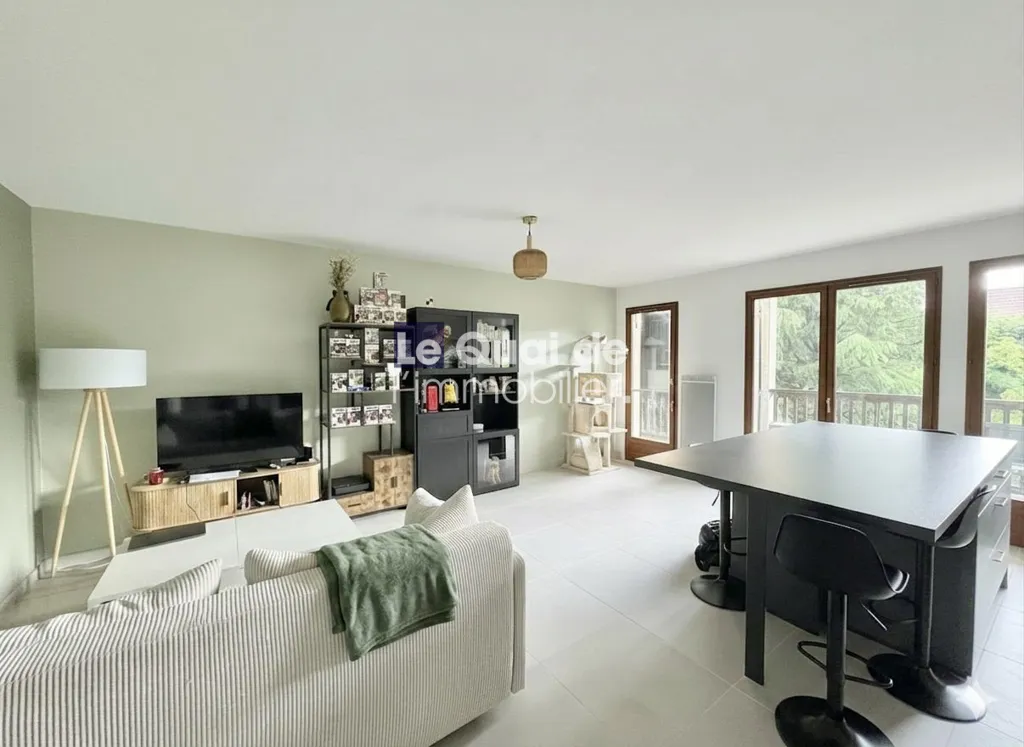Elutuba - Renovated 2-Bed Flat with Balcony in Crolles