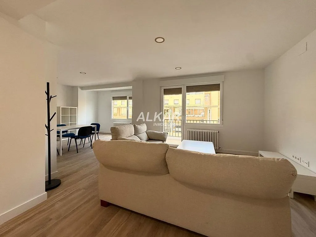 Séjour - Modernised Flat with Terrace in Tudela Centre