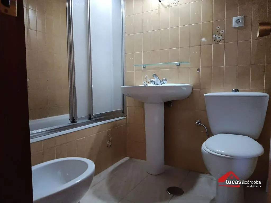 Vannitoad - 3-Bedroom Apartment with Terrace in Fuensanta