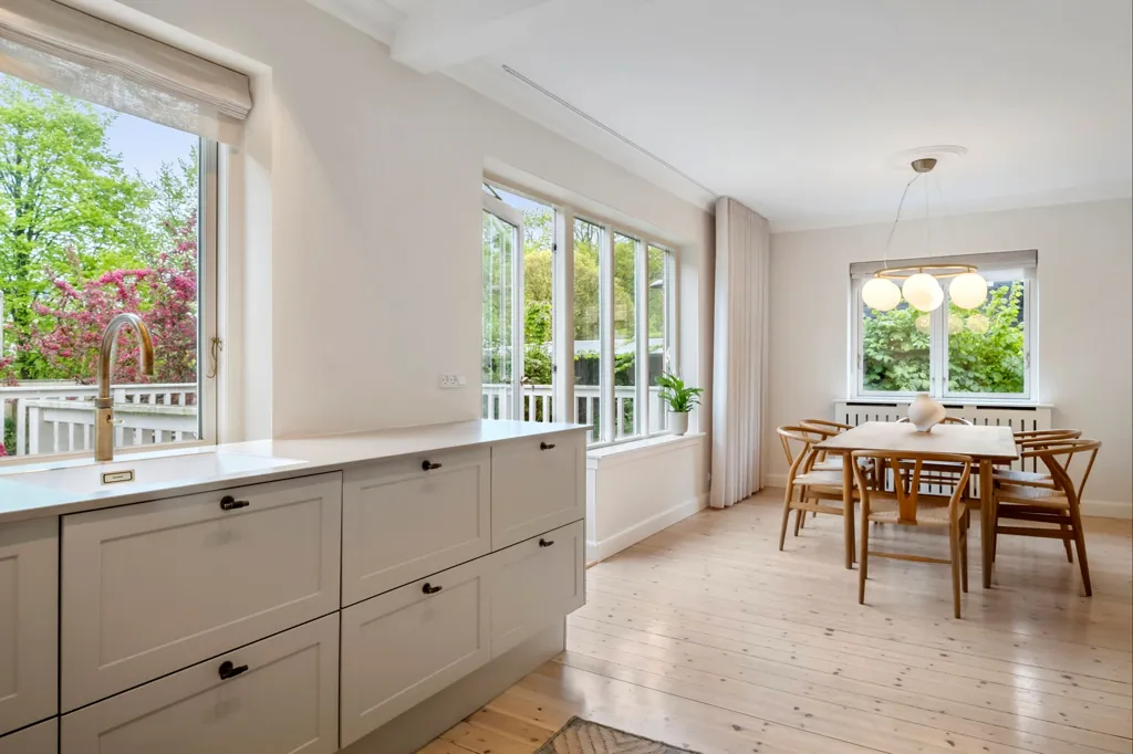 Salle à manger - Modernised Villa with Forest View in Hillerød