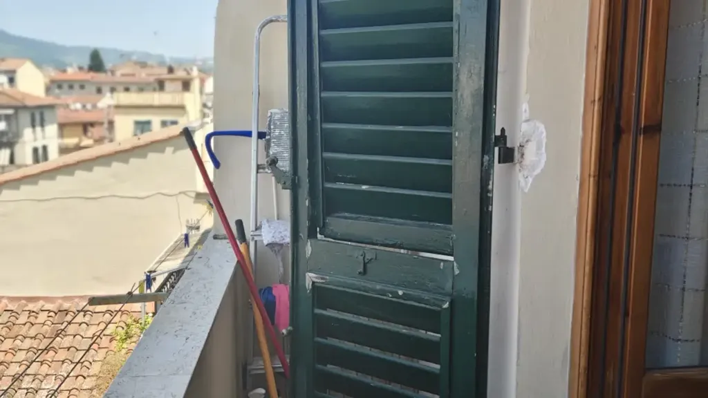 Rõdu - Restored 2-Bedroom Flat with Balcony in Florence