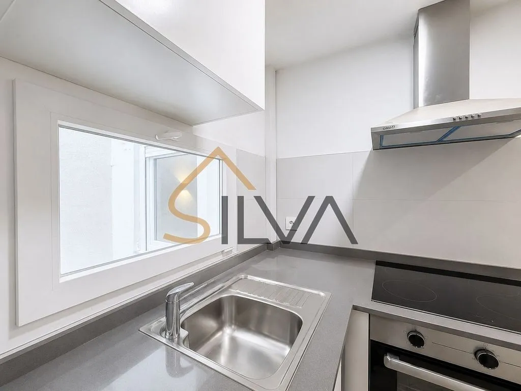Cucina - Fully Renovated Loft with Balcony in Lugo
