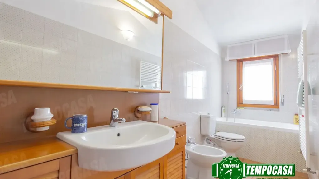 Salles de bain - Duplex Apartment with Terrace in Pavia