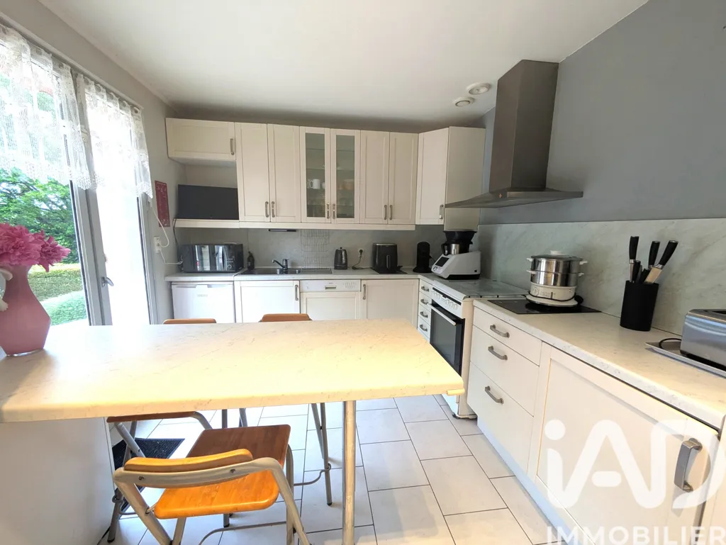 Cuisine - Maison avec Piscine et Dépendance à Marnac