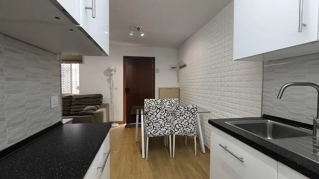 Cuisine - 1-Bedroom Flat with Balcony in Camas