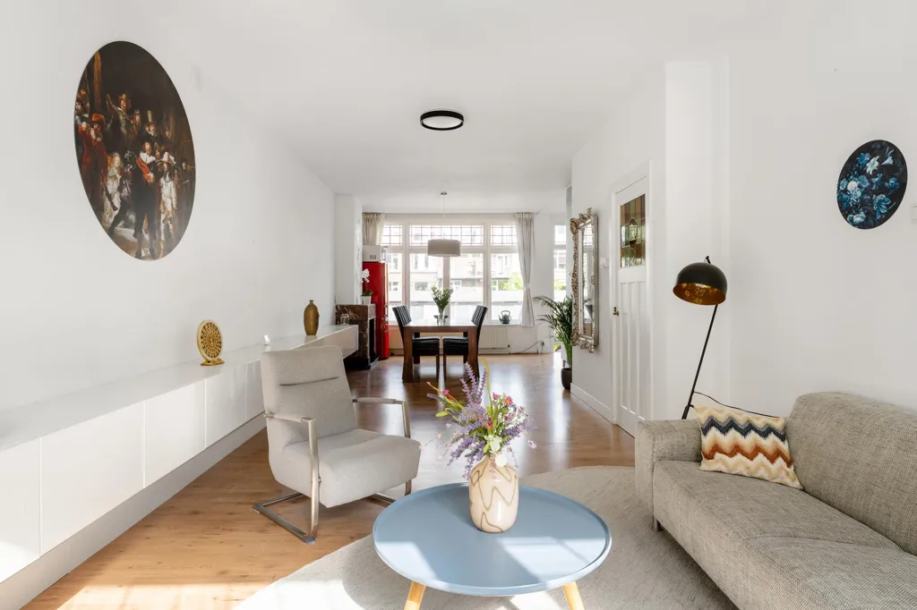 Living Room - Galerie Flat with Balcony in Blijdorp