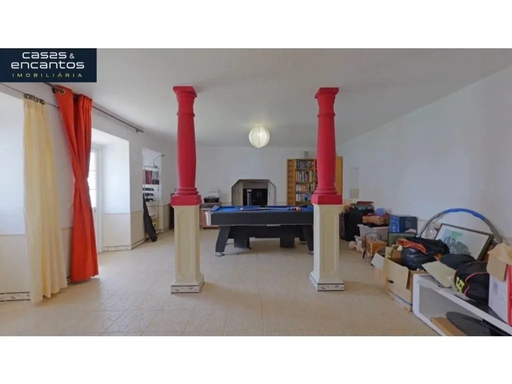 Toad - Manor-Style Villa with Pool in Caldas da Rainha