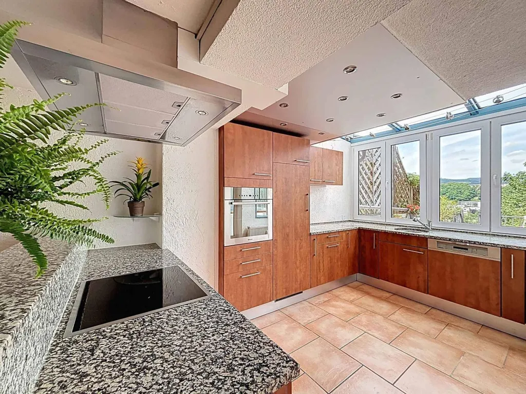 Cucina - Triplex with Terraces and Studio in Central Location