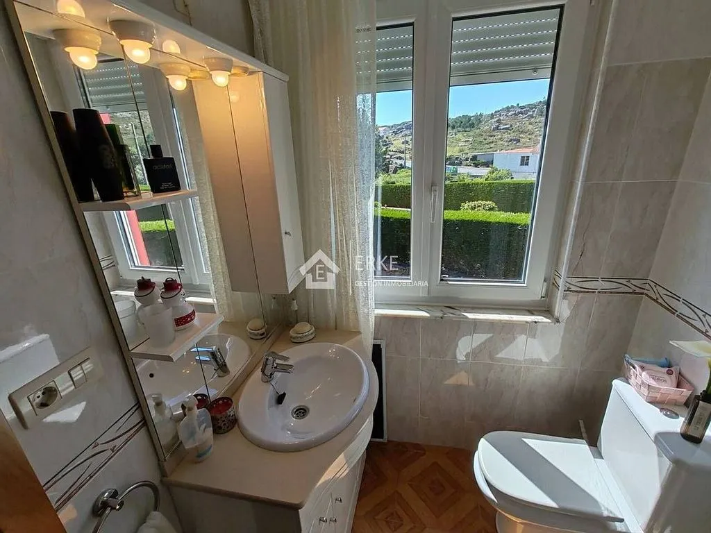 Baños - Apartment with Sea and Mountain Views in Carnota