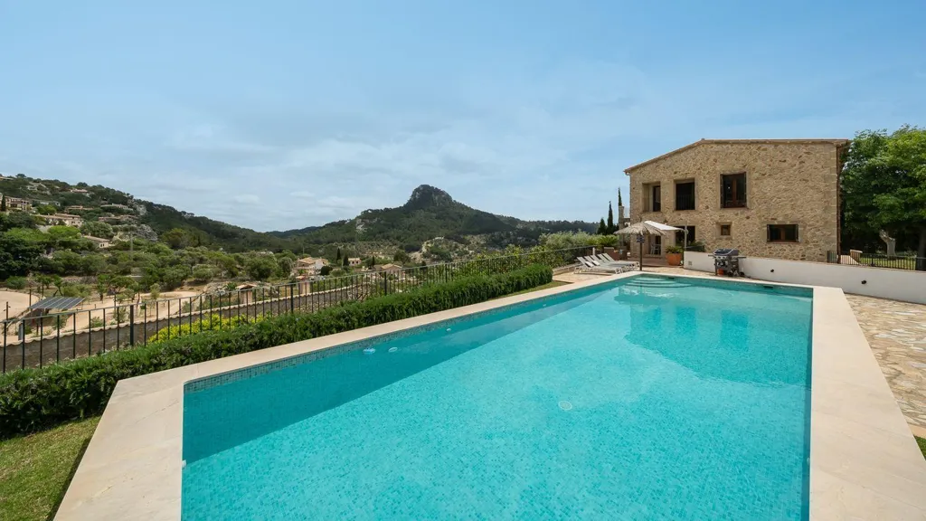 Piscina - Classical Villa with Pool in Puigpunyent