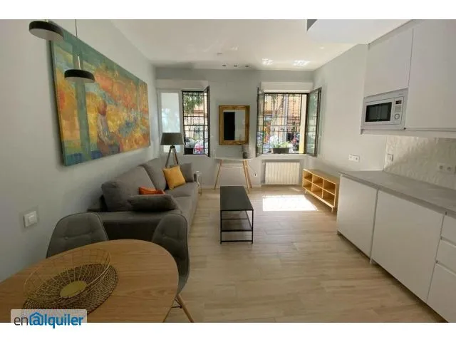 Elutuba - Modern Flat with Air Conditioning in Embajadores