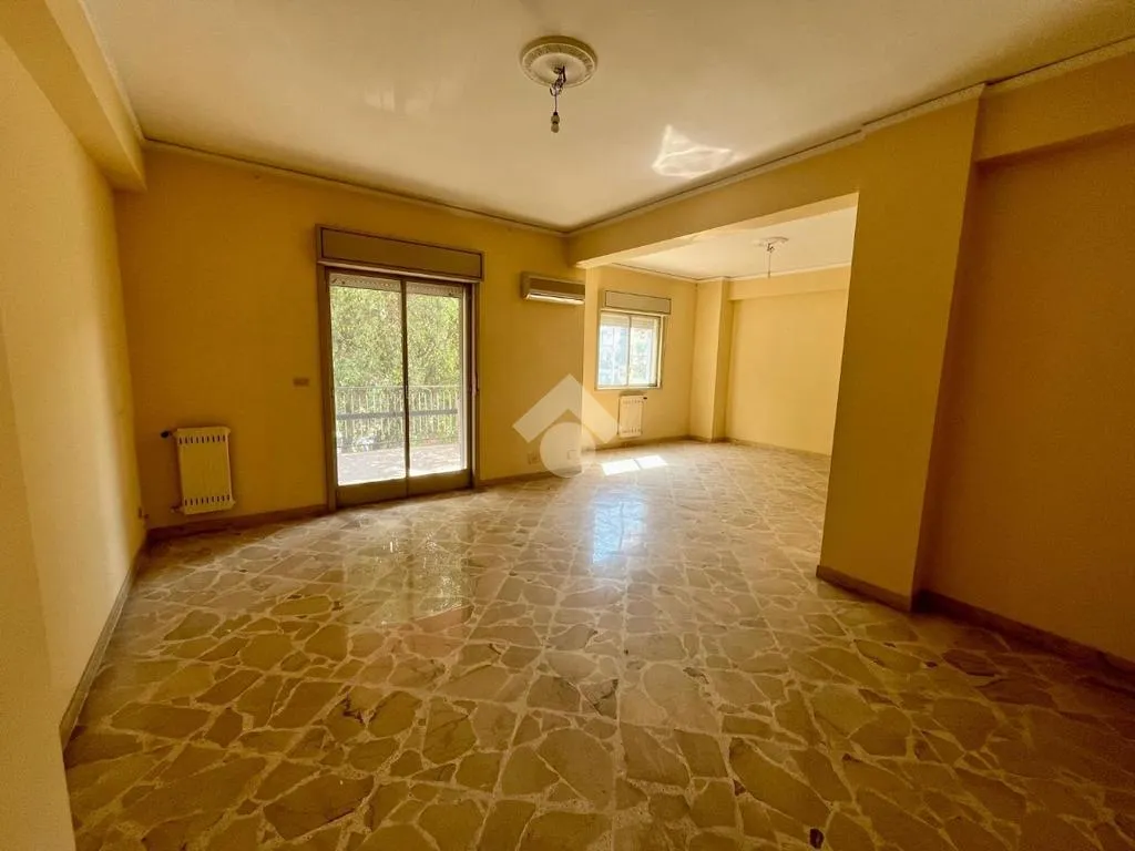 Salón - 5-Room Apartment with Double Exposure in Palermo