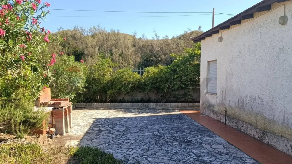 Jardin - Single-Level Villa with Sea View in Ardea