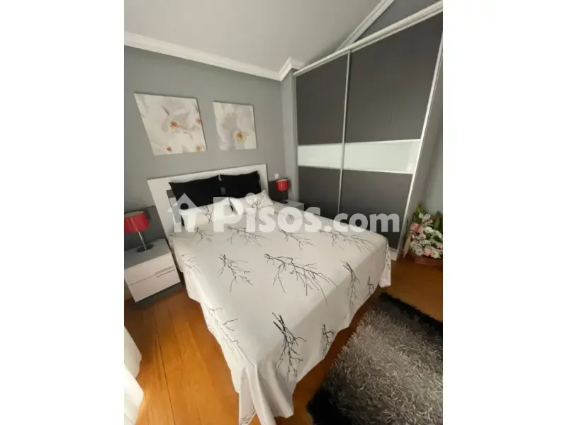 Bedrooms - Chalet with Large Garden in Barcena de Cicero