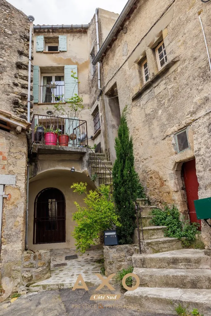 Välivaade - Provençal Townhouse with Courtyard in Cucuron