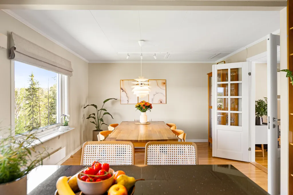 Dining Room - Spacious Terraced House with Terrace in Quiet Area