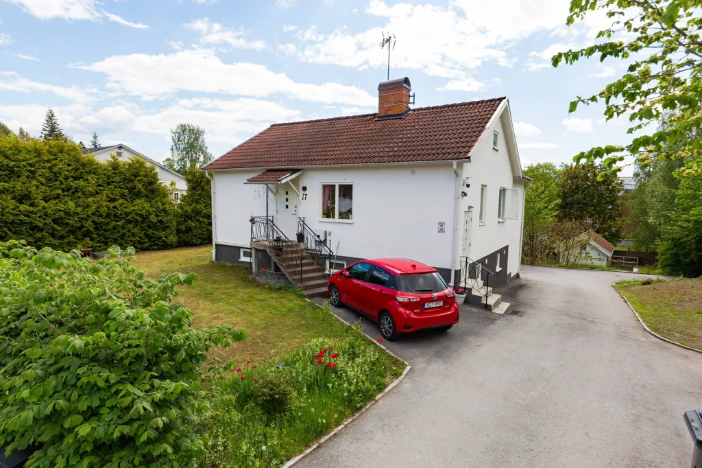 Exterior - Central Villa with Rental Potential in Märsta