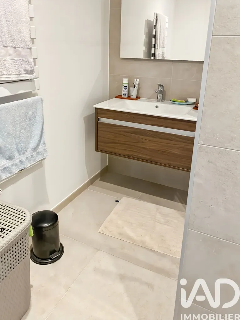 Bagni - New 4-Piece Apartment with Balcony in Annecy