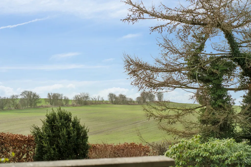 Giardino - Villa with Open Landscape View in Øster Tørslev