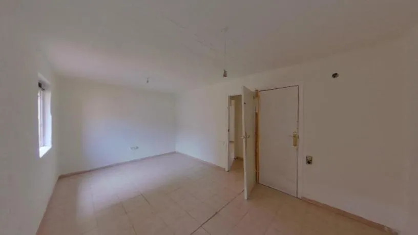 Toad - Bright Apartment in Central Badalona