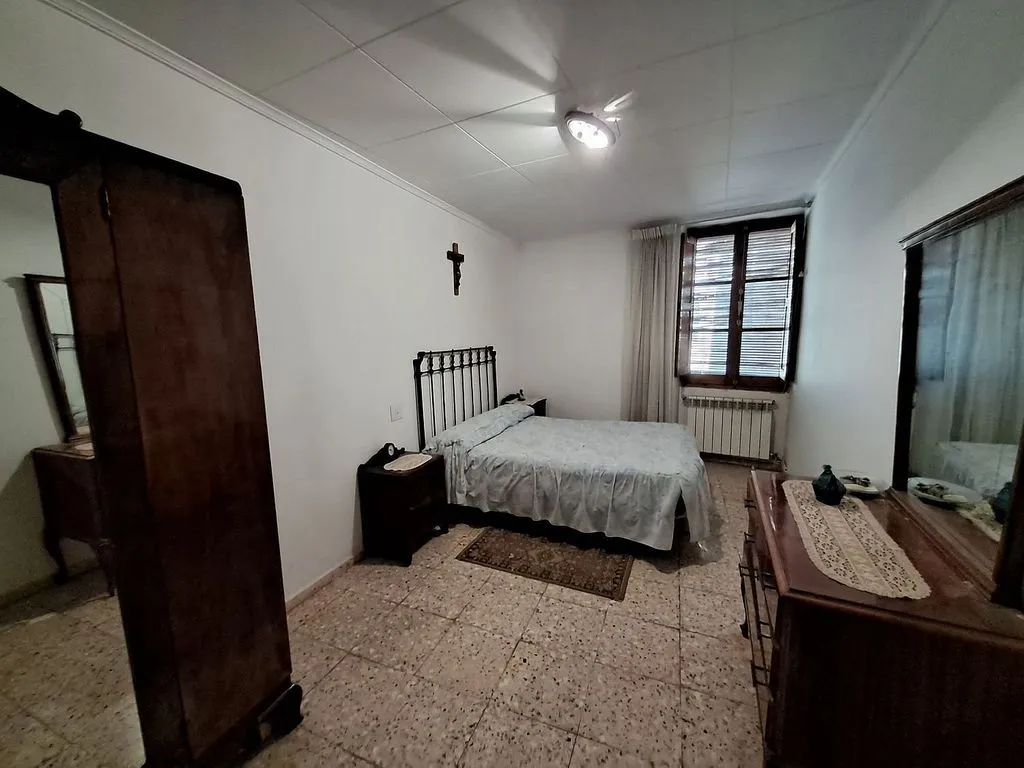 Magamistoad - Traditional Chalet with Terrace in Valjunquera